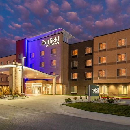 Fairfield By Marriott Inn & Suites Kansas City At The Legends Exterior photo